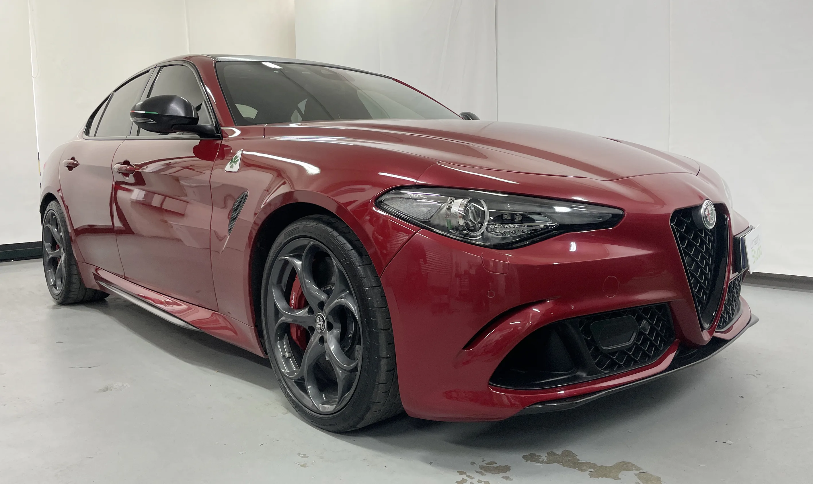 Alfa Romeo Giulia Quadrifoglio - Car Wrapping
