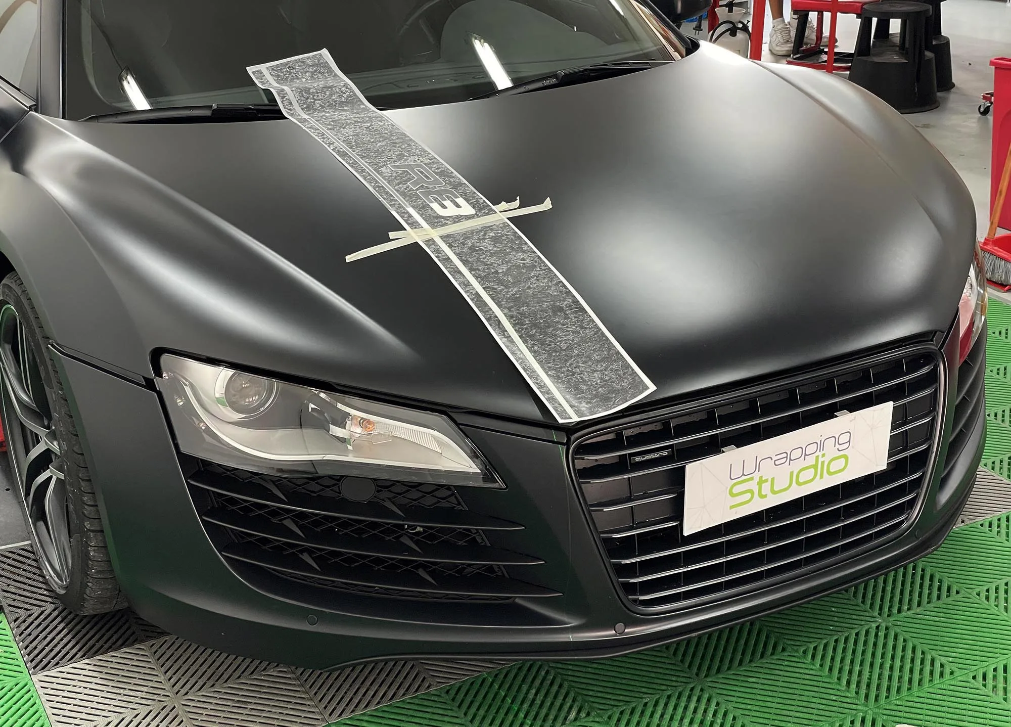Audi R8 | Wrapping Carbon Forged