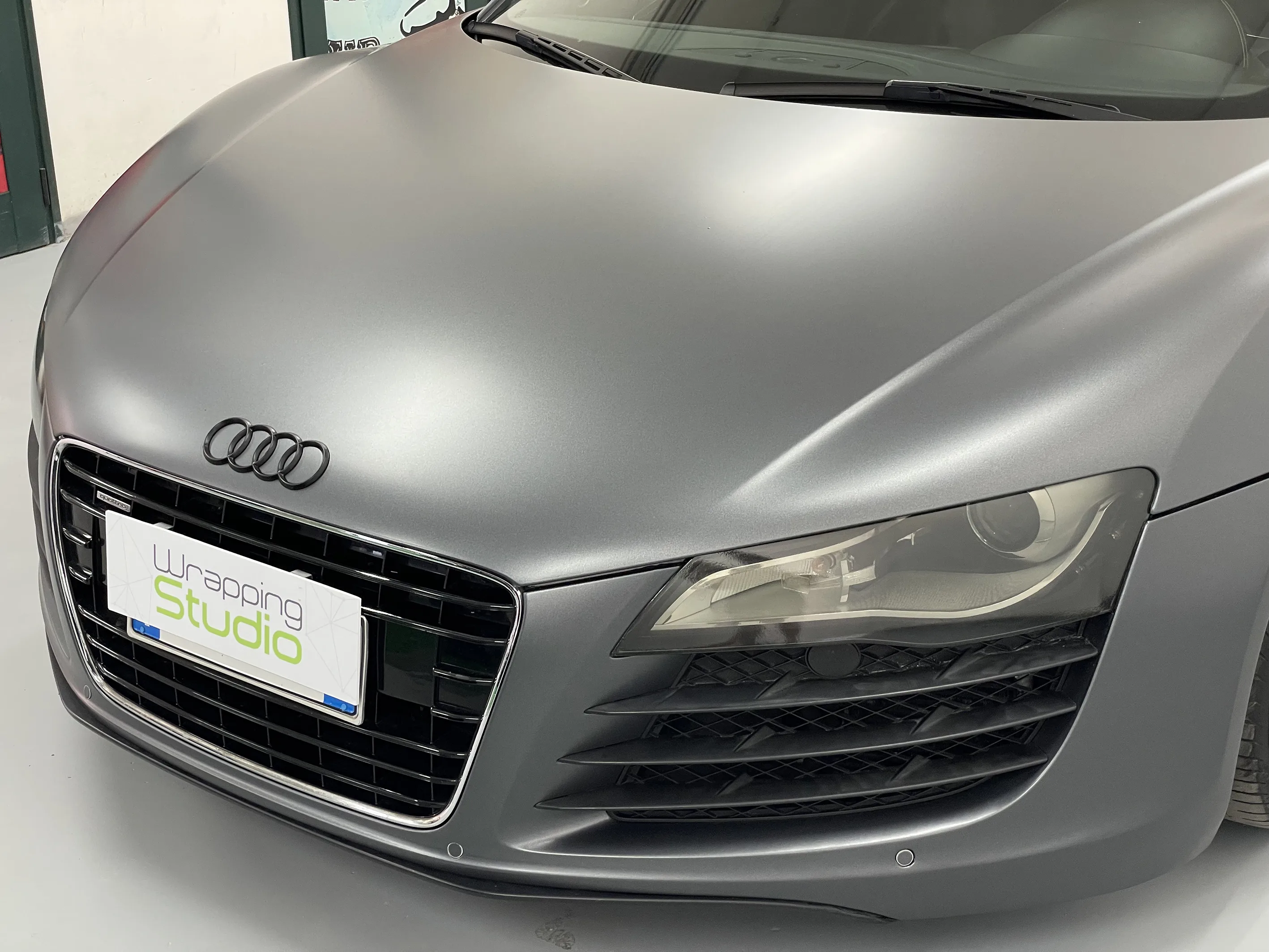 Audi R8 | Wrapping Matte Dark Charcoal
