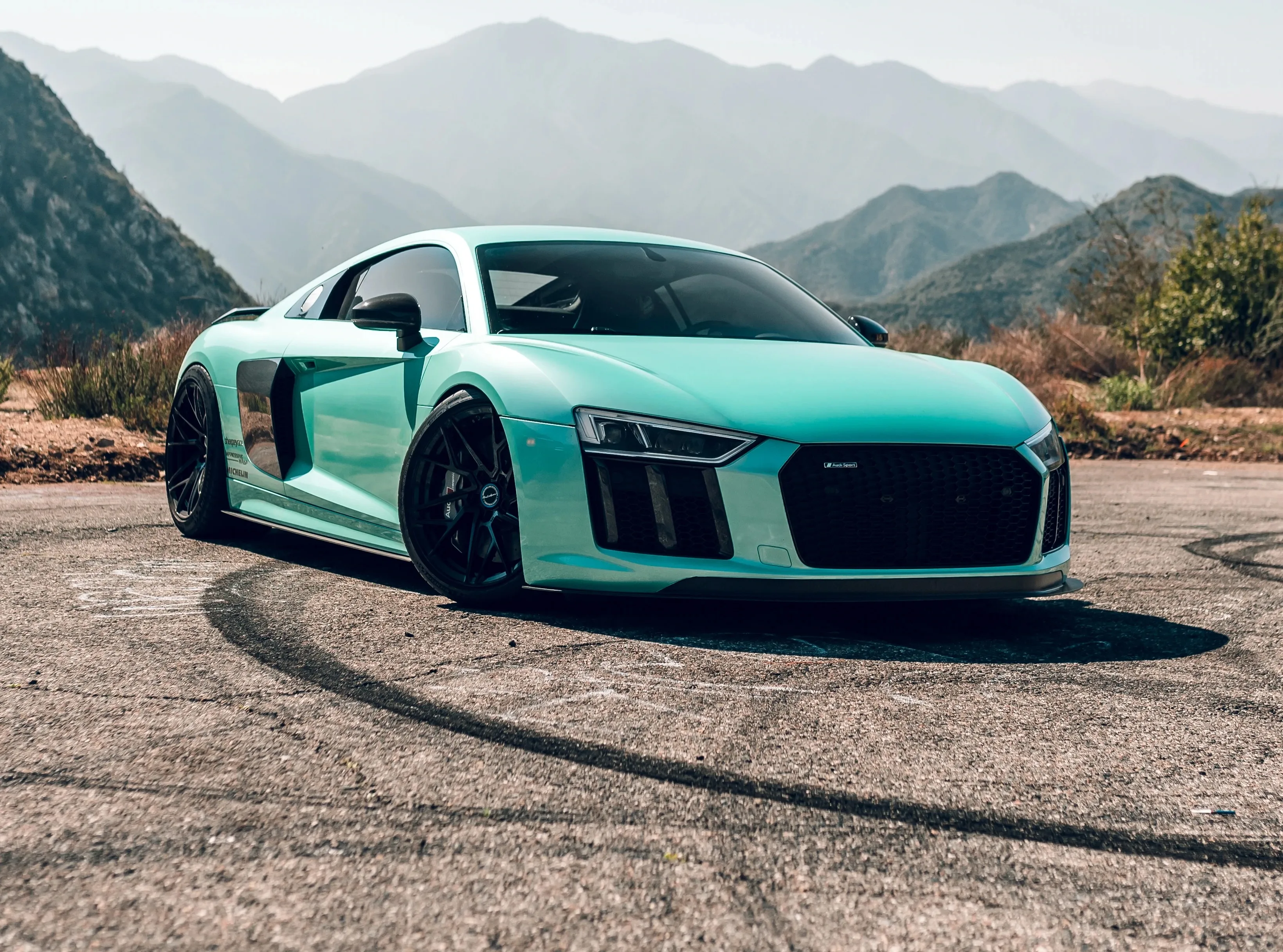 Audi R8 | Wrapping Pearl Neon Mint | Gloss Pearlescent Film