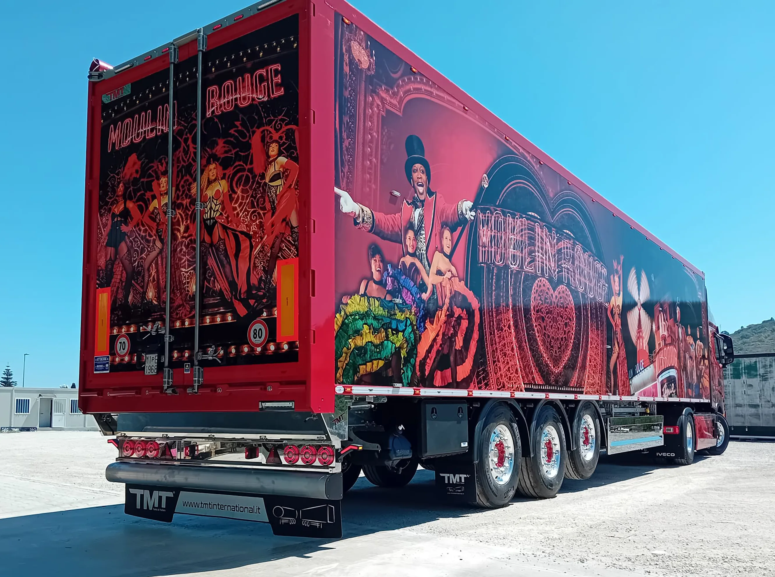 Autotrasporti Perrotti - Moulin Rouge