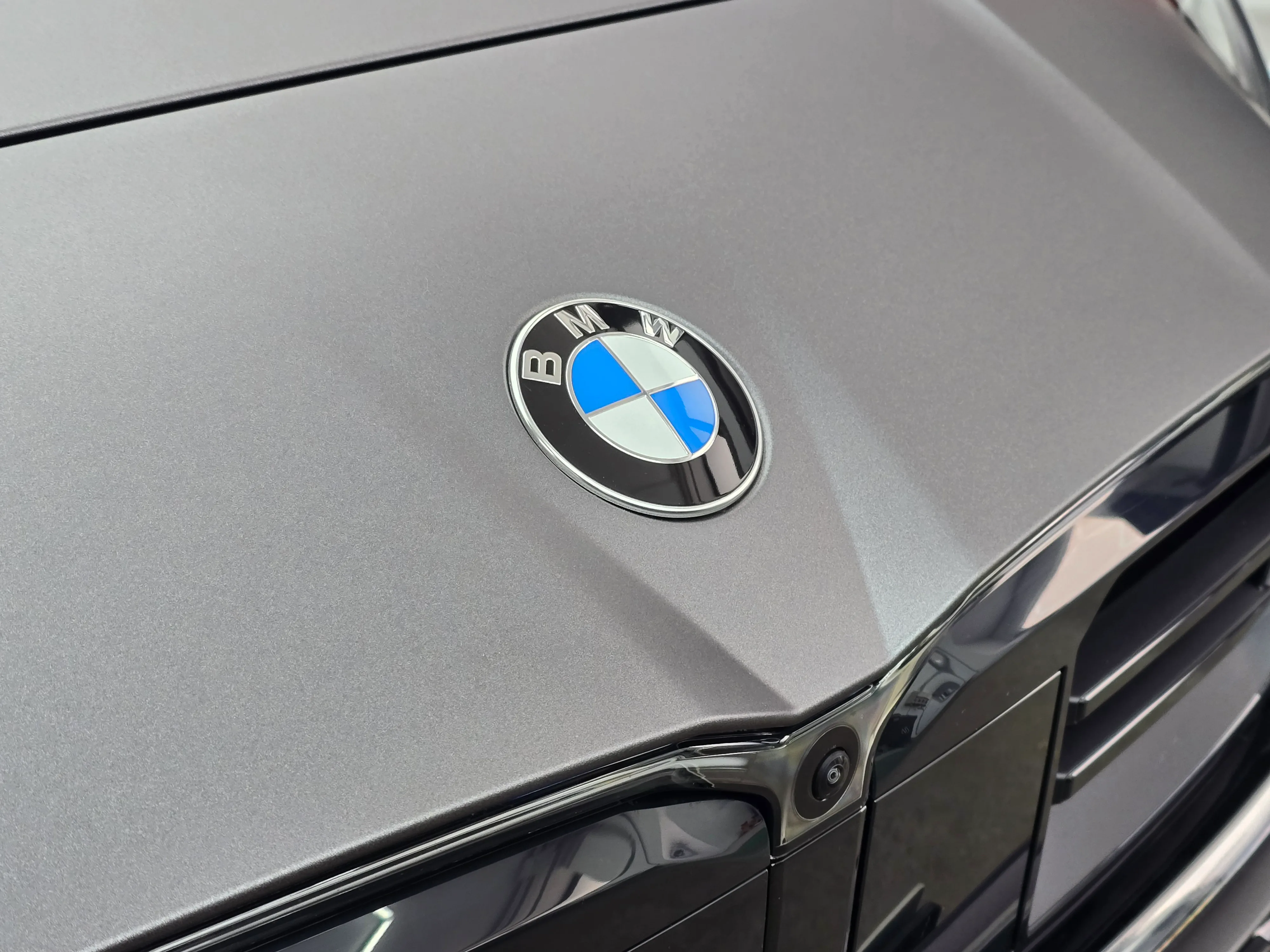 BMW M1 | Car Wrapping Matte Dark Grey