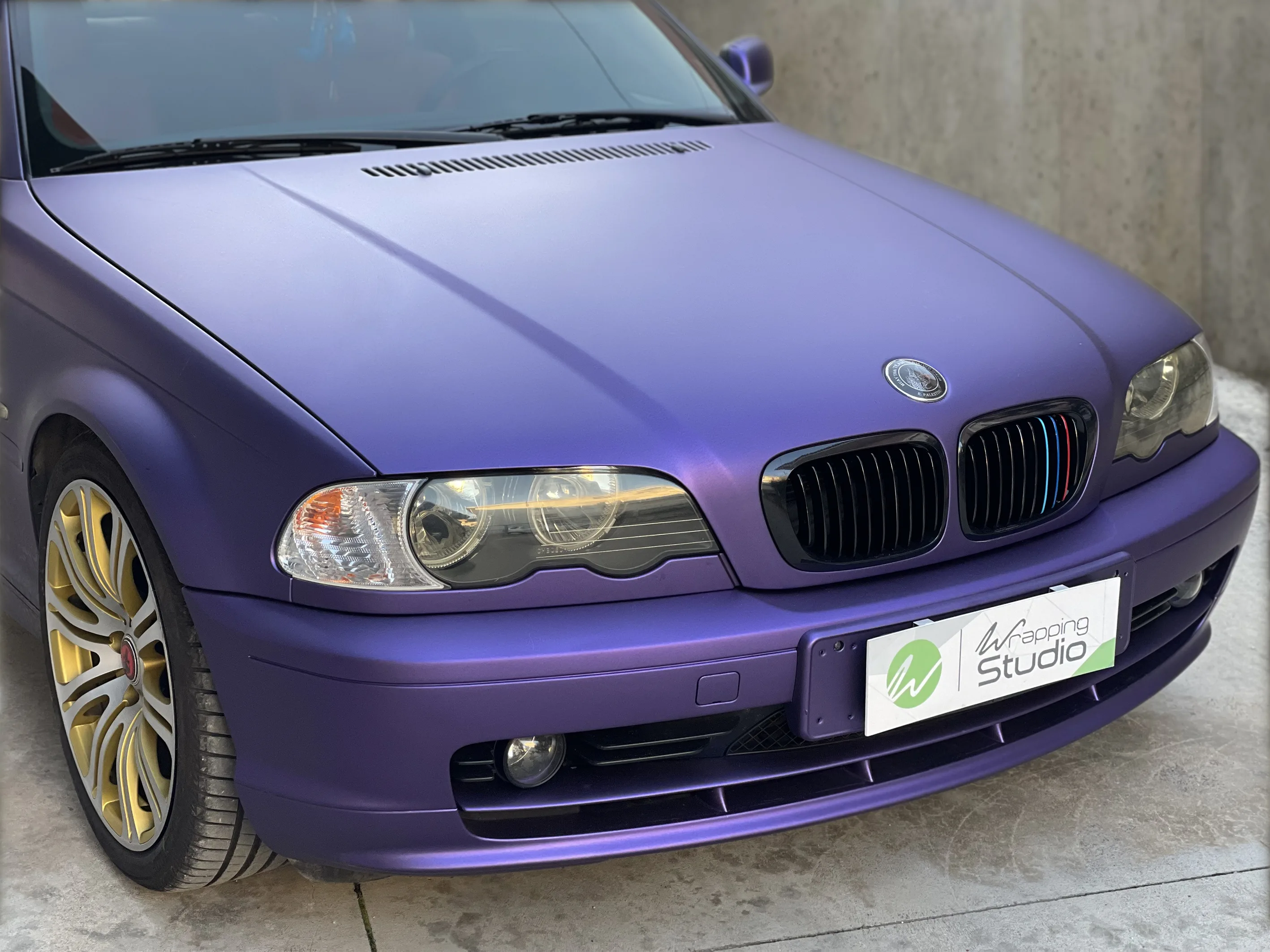 BMW Serie 3 | Matte Metallic Purple