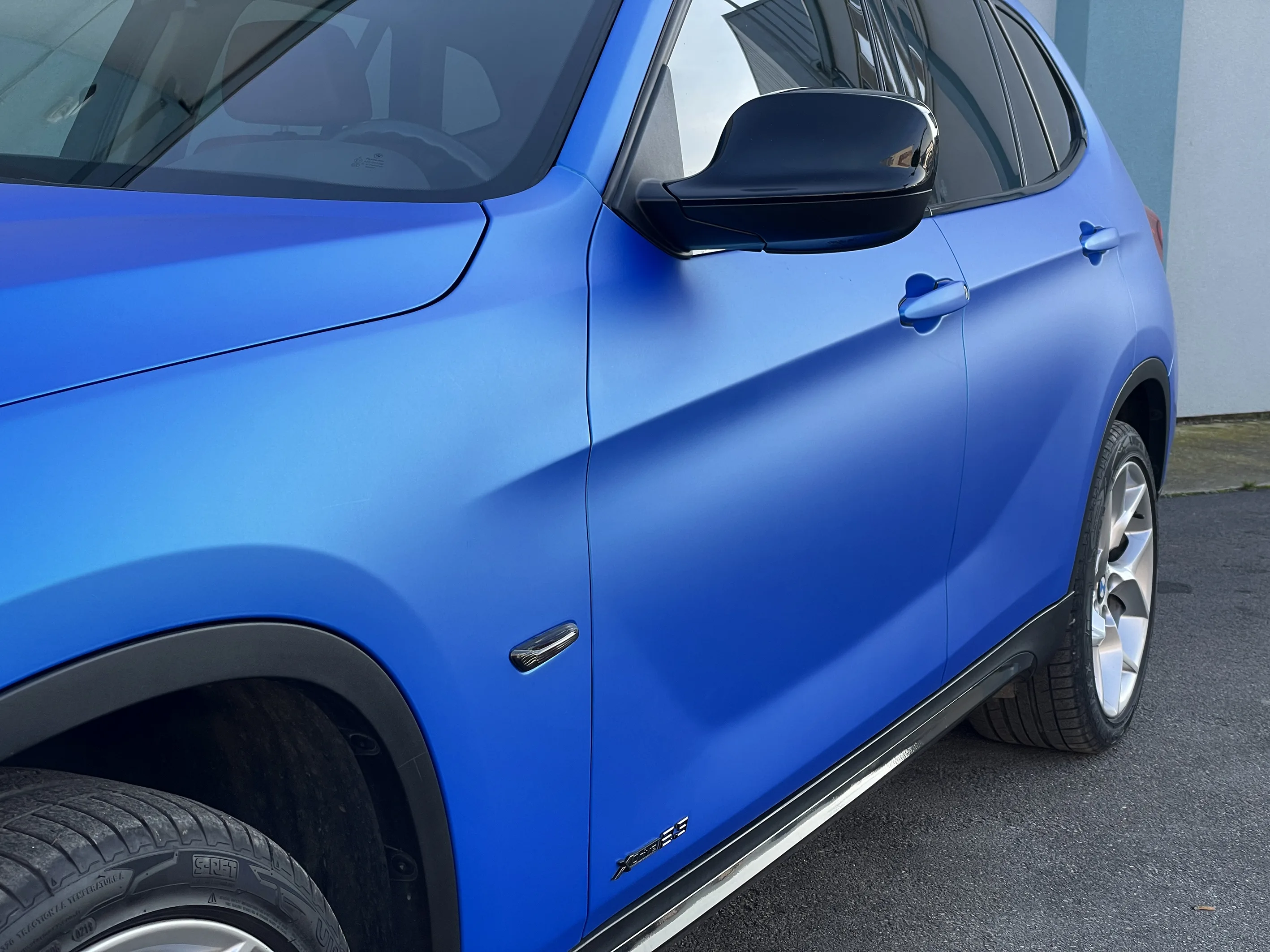 Bmw X1 | Car Wrapping Ghost Metallic Azure Blue
