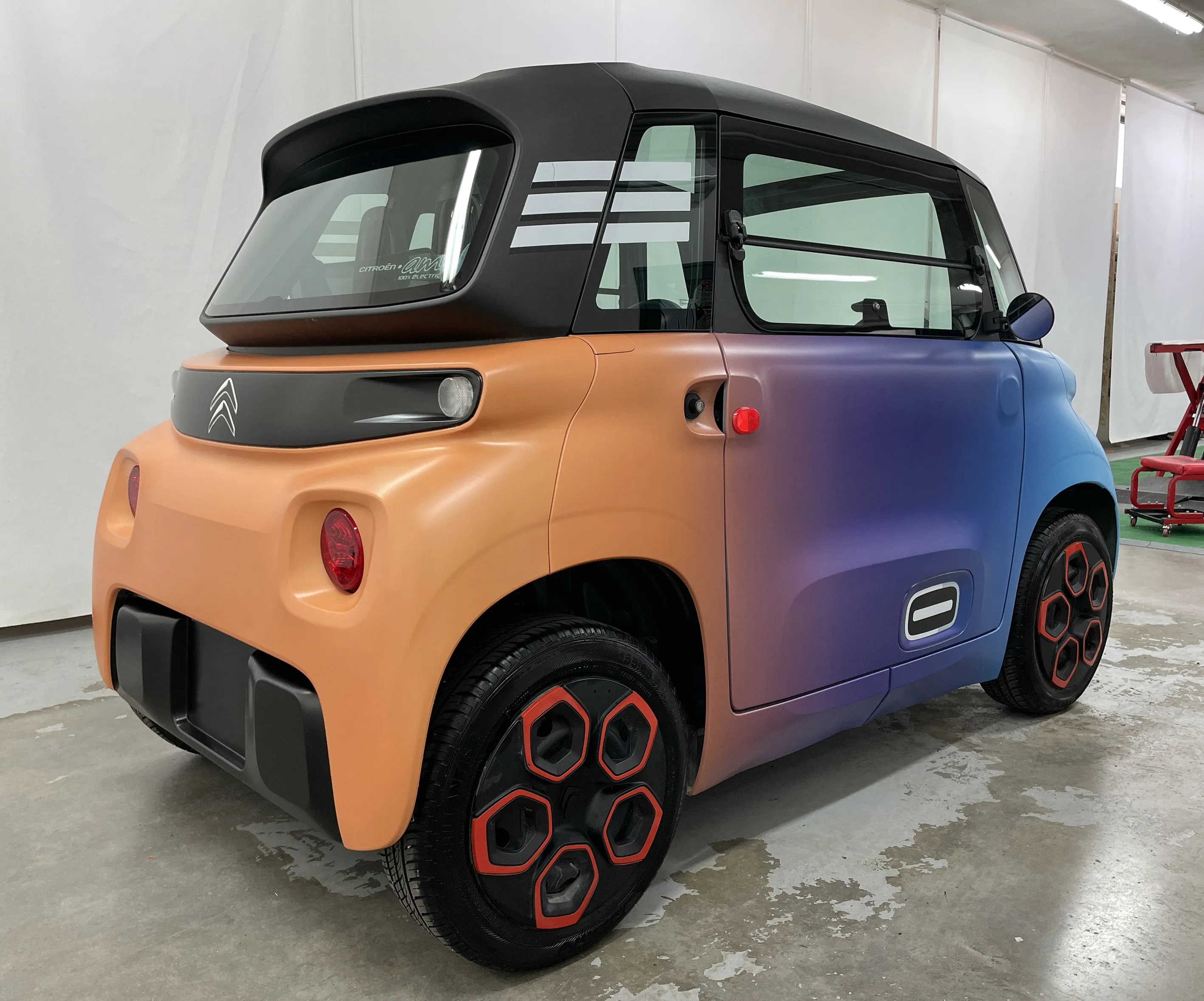Citroen AMI | Wrapping Gradient