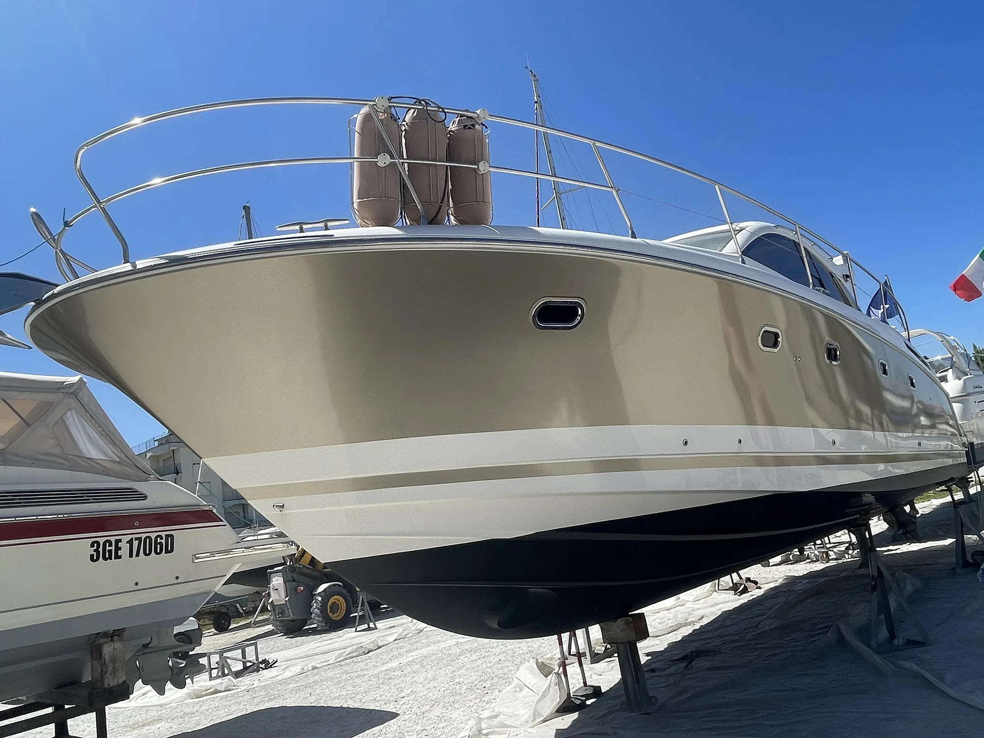 Jeanneau Prestige 42 S | Boat Wrapping