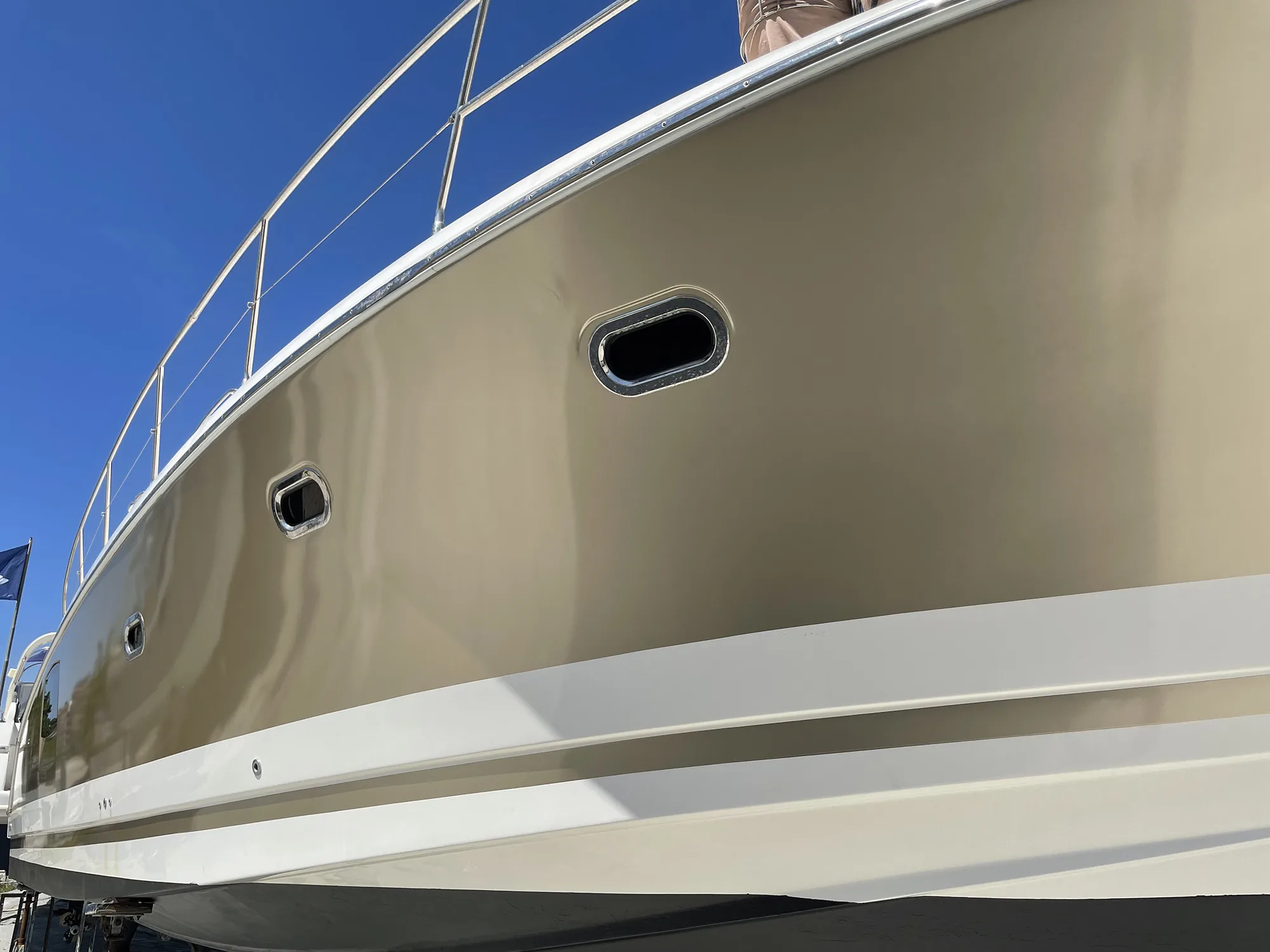Jeanneau Prestige 42 S | Boat Wrapping