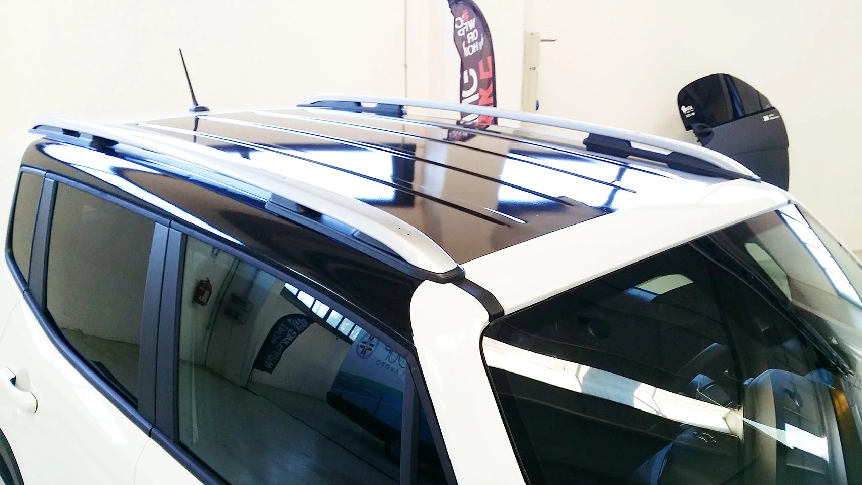 Jeep Renegade  -Wrapping Tettino Nero Lucido