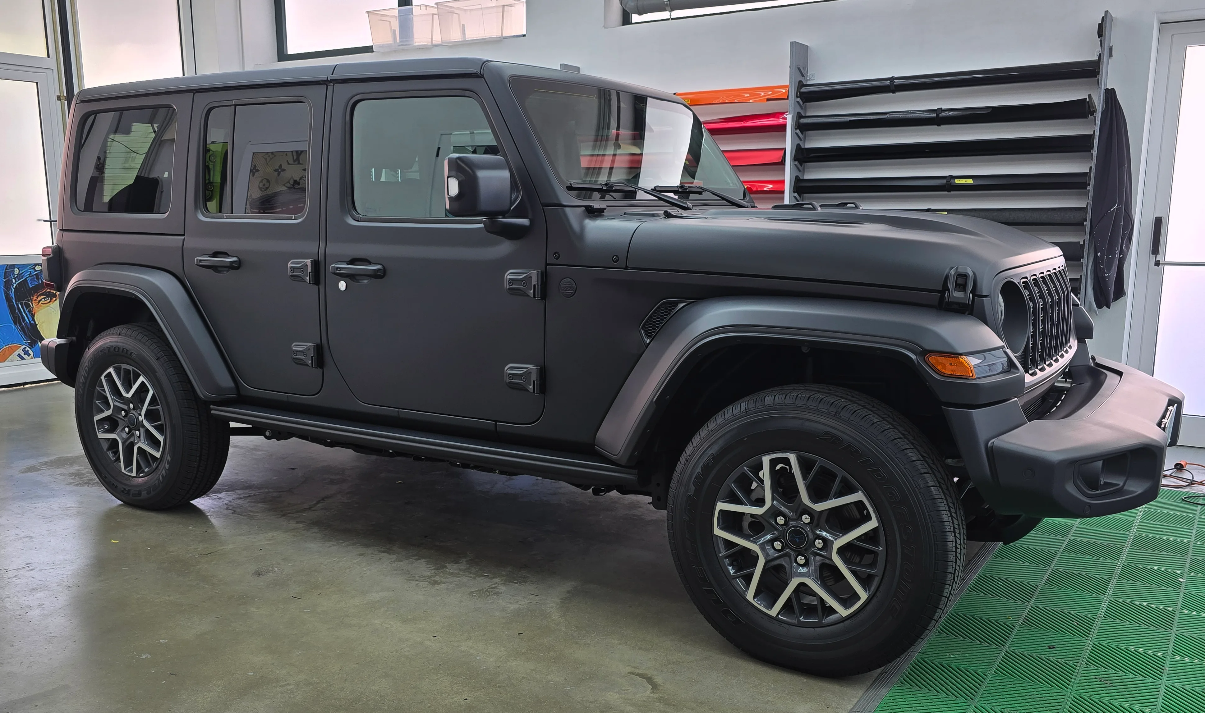 Jeep Wrangler Sahara | Wrapping Matte Deep Black