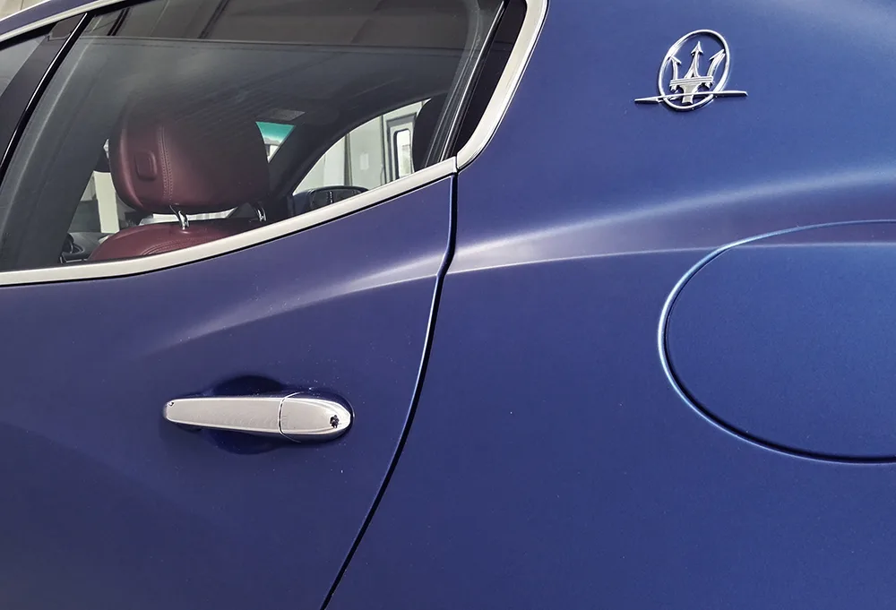 Maserati Ghibli - Wrapping Auto "Deep Ocean Blue"