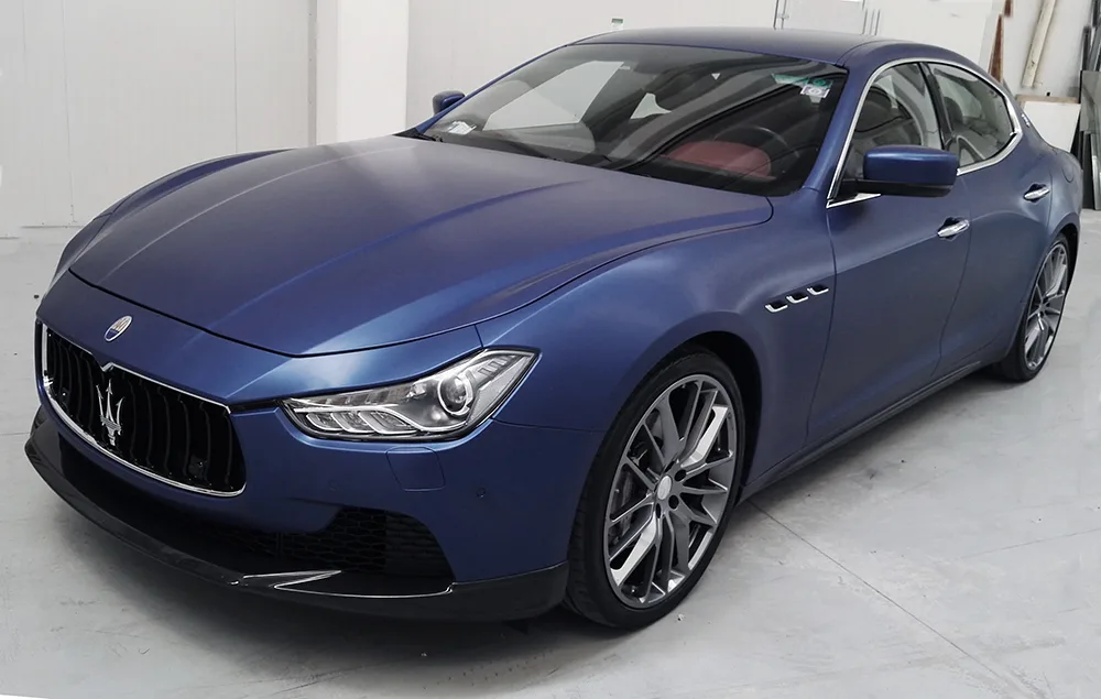 Maserati Ghibli - Wrapping Auto "Deep Ocean Blue"