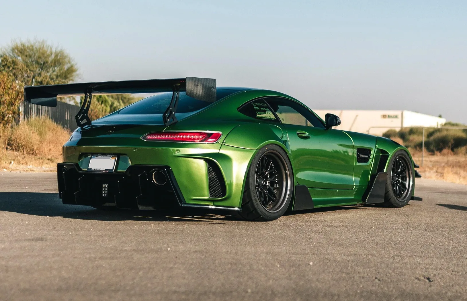 Mercedes AMG GT | Wrapping Metallic Mamba Green | Super Gloss Film