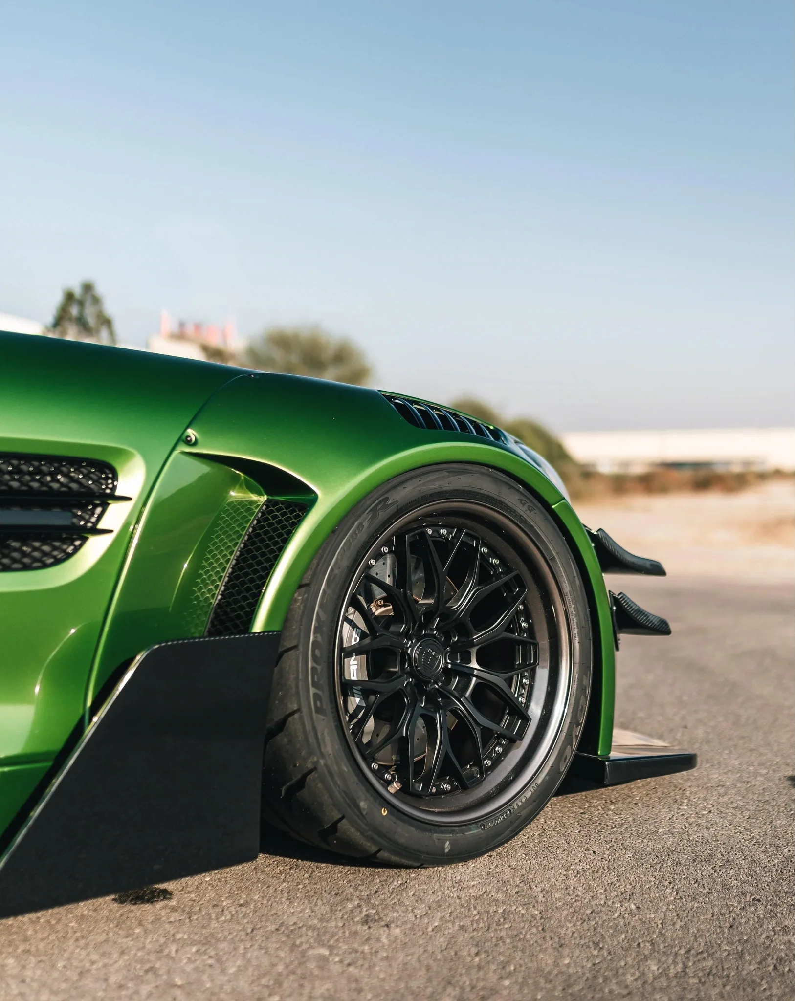 Mercedes AMG GT | Wrapping Metallic Mamba Green | Super Gloss Film
