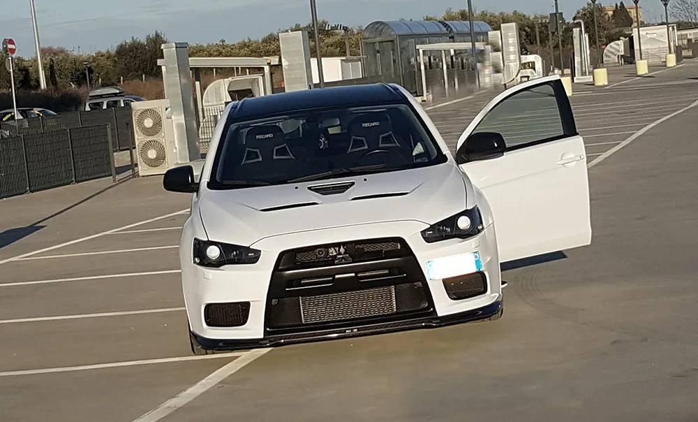 Mitsubishi Lancer Evo X - Pellicola Auto 3M "Satin Frozen Vanilla"