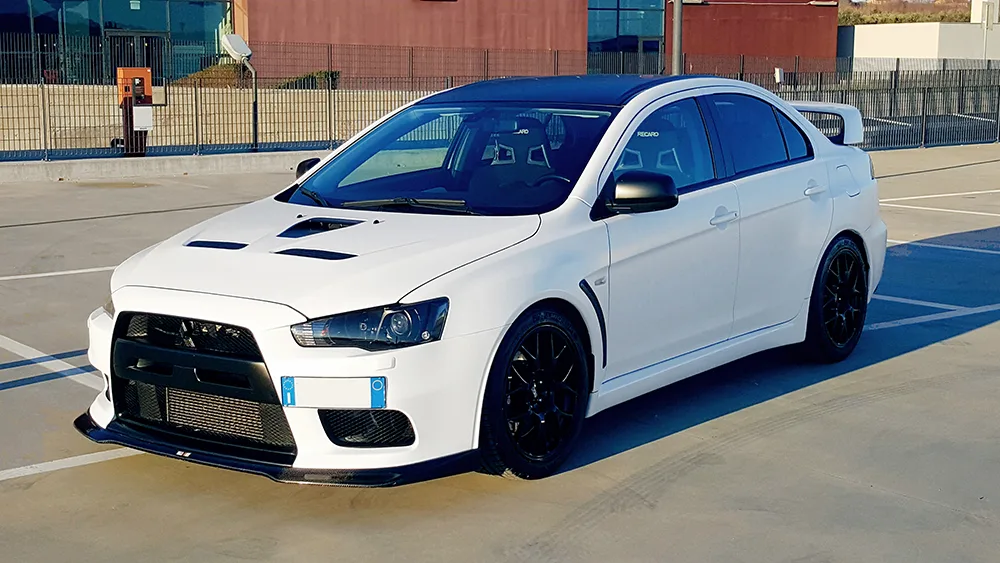 Mitsubishi Lancer Evo X - Pellicola Auto 3M "Satin Frozen Vanilla"