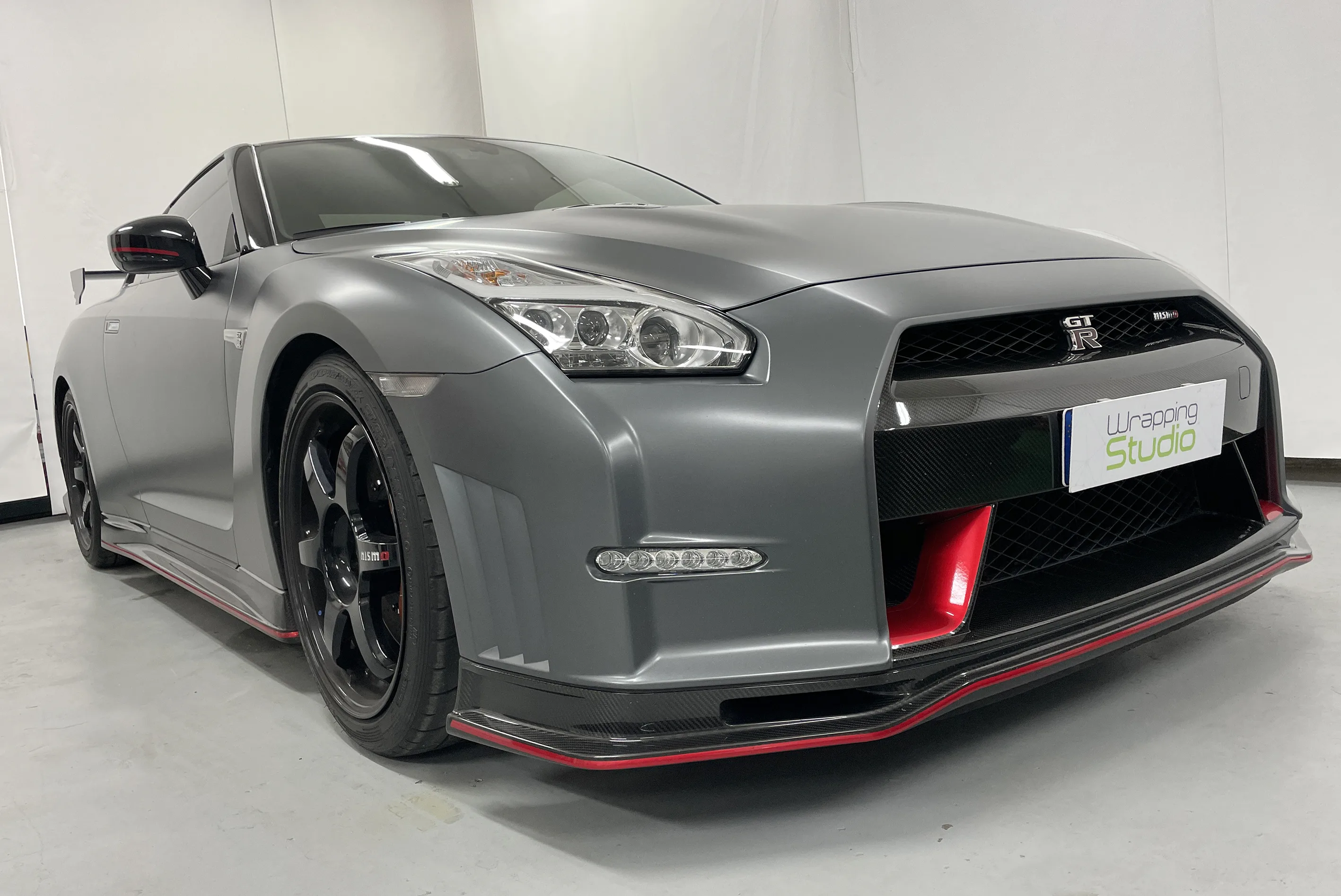 Nissan GTR Nismo - Detailing | Oscuramento