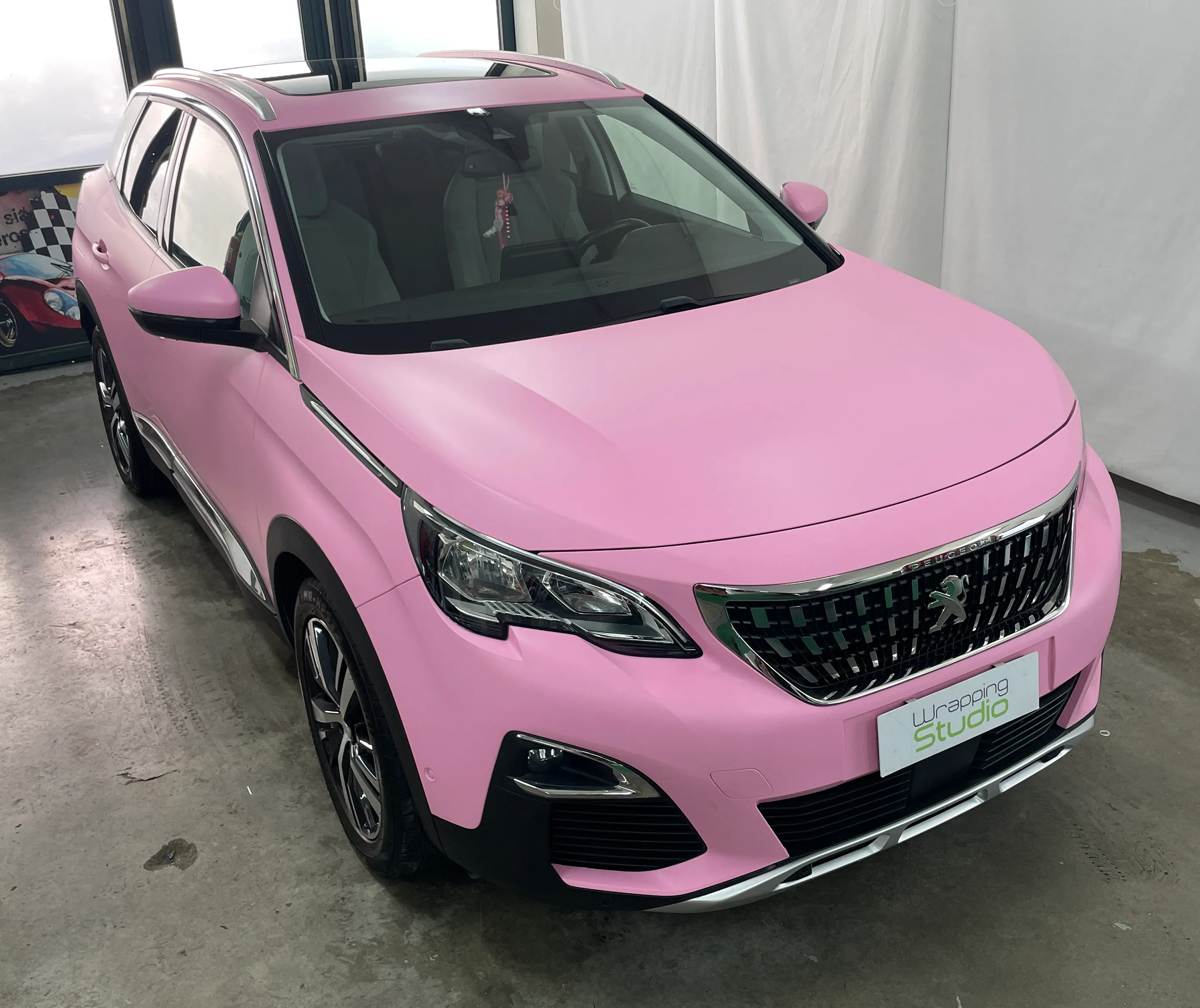 Peugeot 3008 | Wrapping Satin Kirby Pink