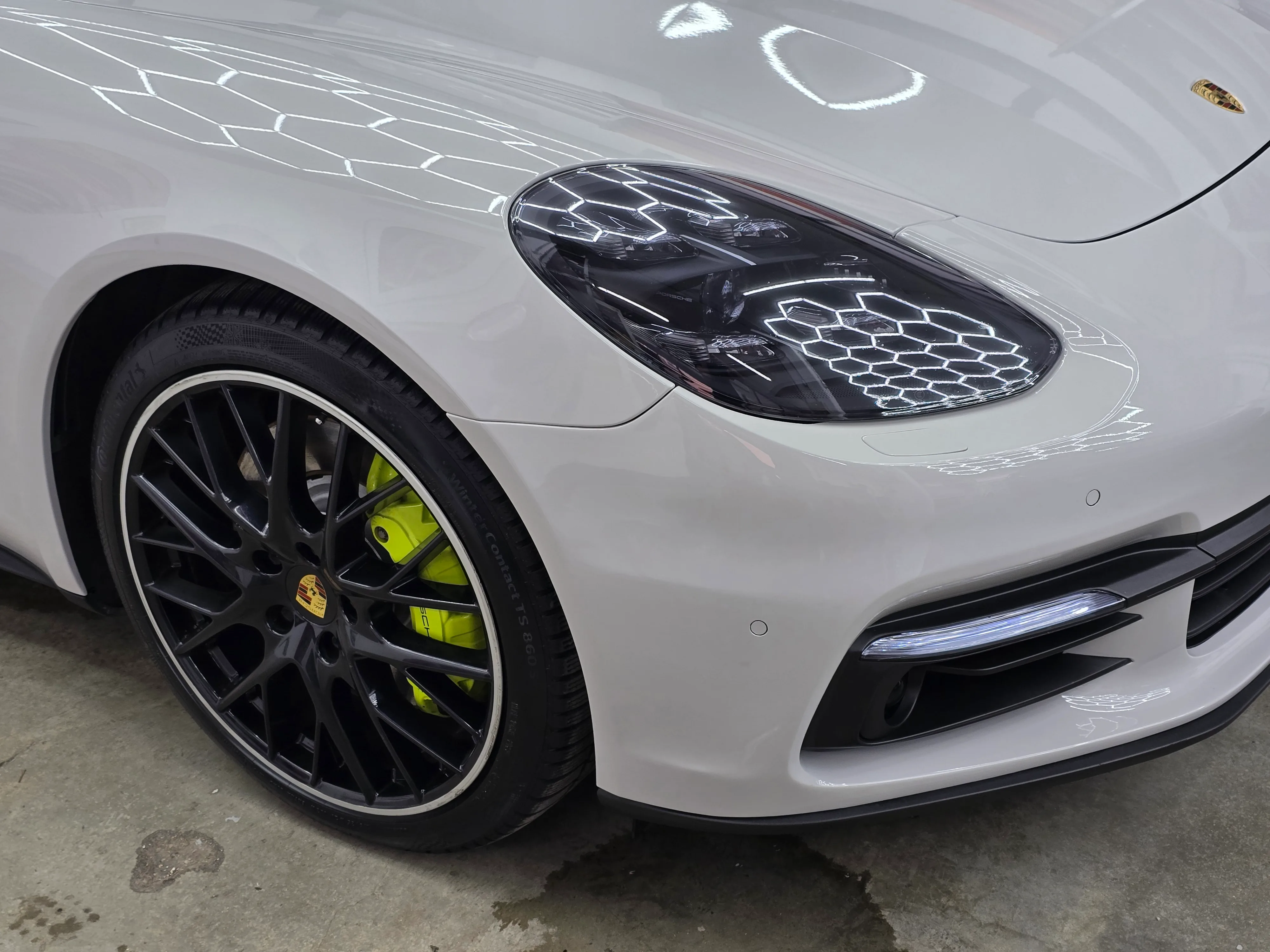 Porsche Panamera 4 | Wrapping High Gloss Storm Gray