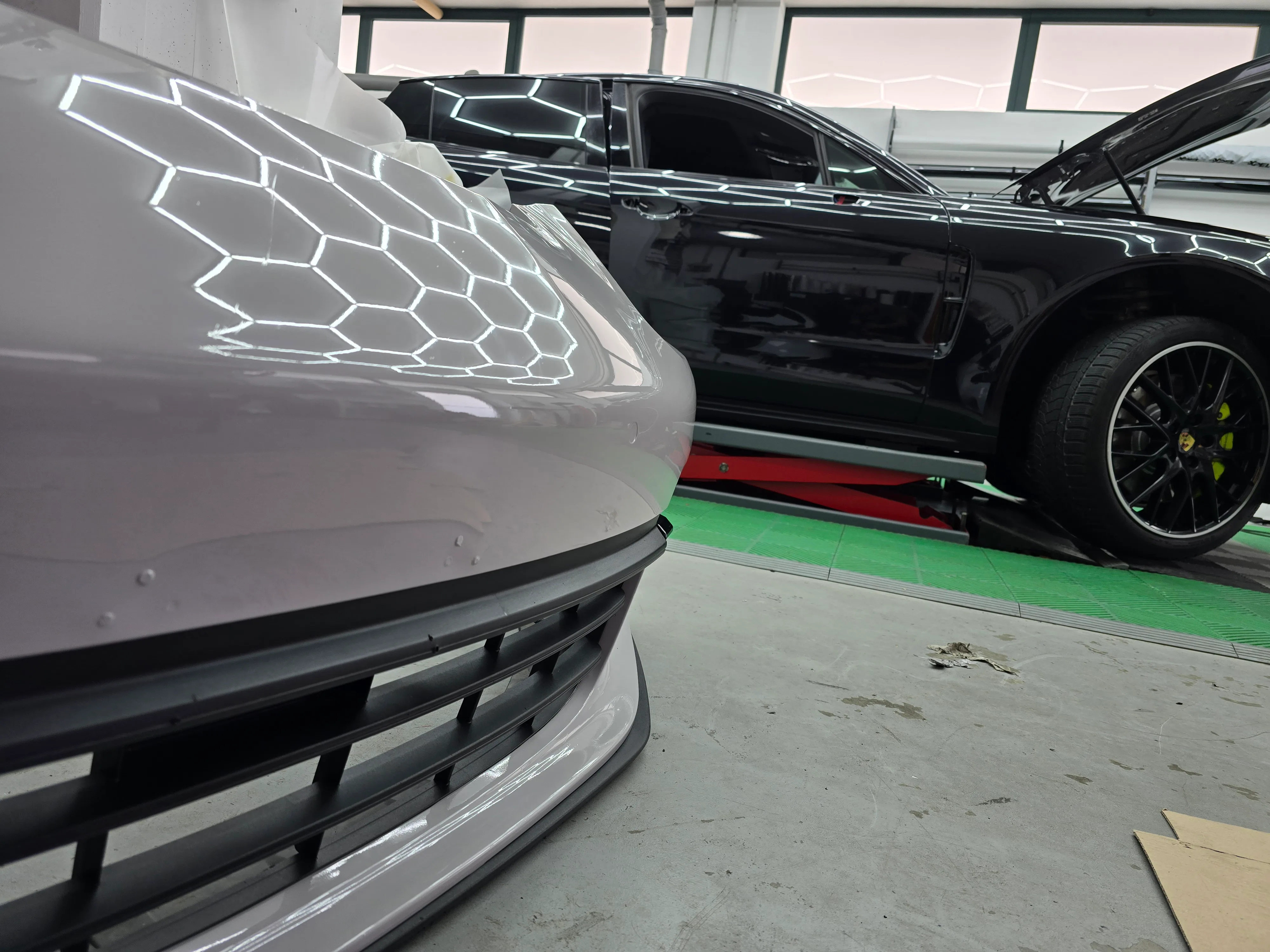 Porsche Panamera 4 | Wrapping High Gloss Storm Gray