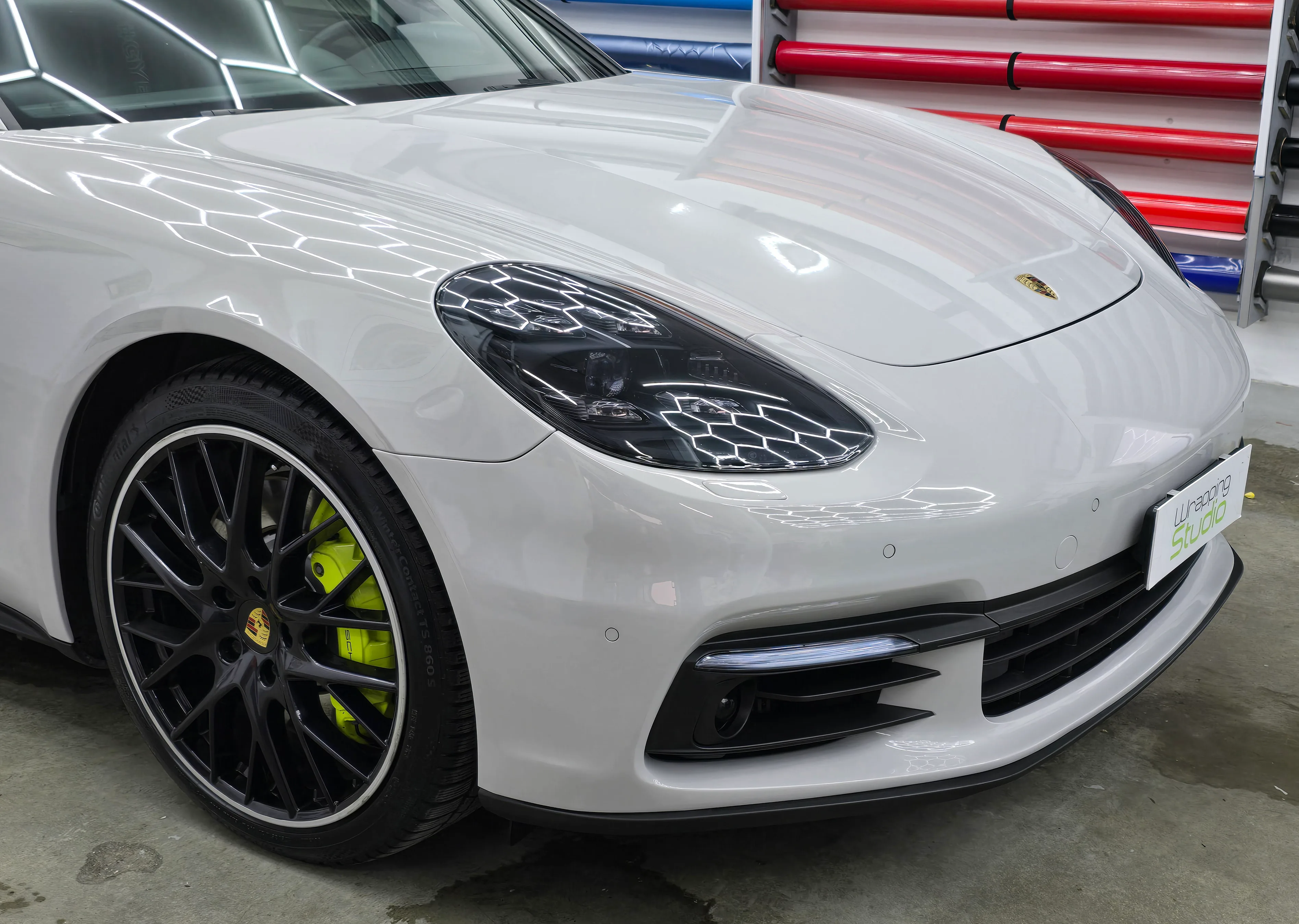 Porsche Panamera 4 | Wrapping High Gloss Storm Gray