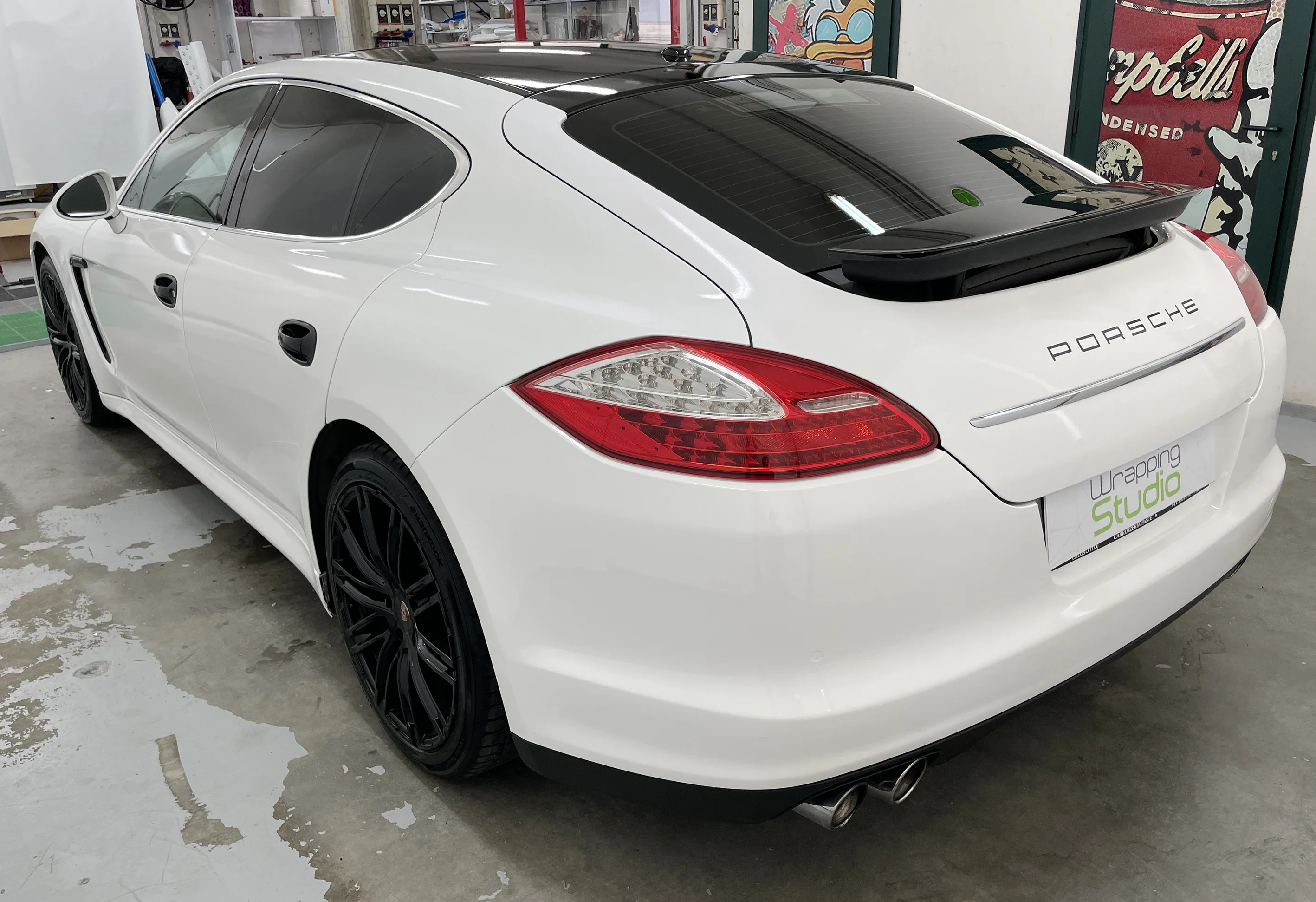 Porsche Panamera  | Wrapping White Gloss