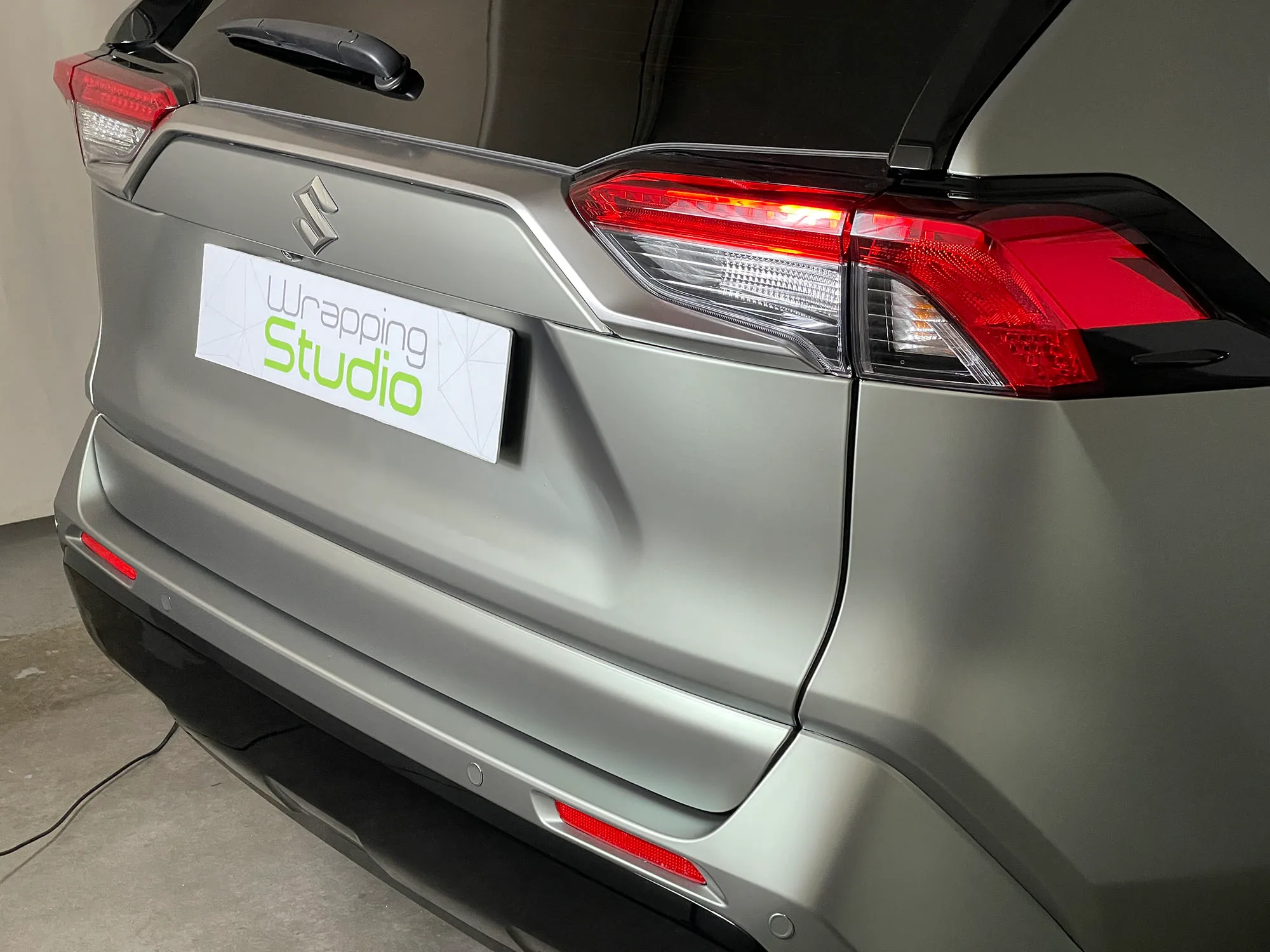 Suzuki Across | Wrapping Ghost Khaki