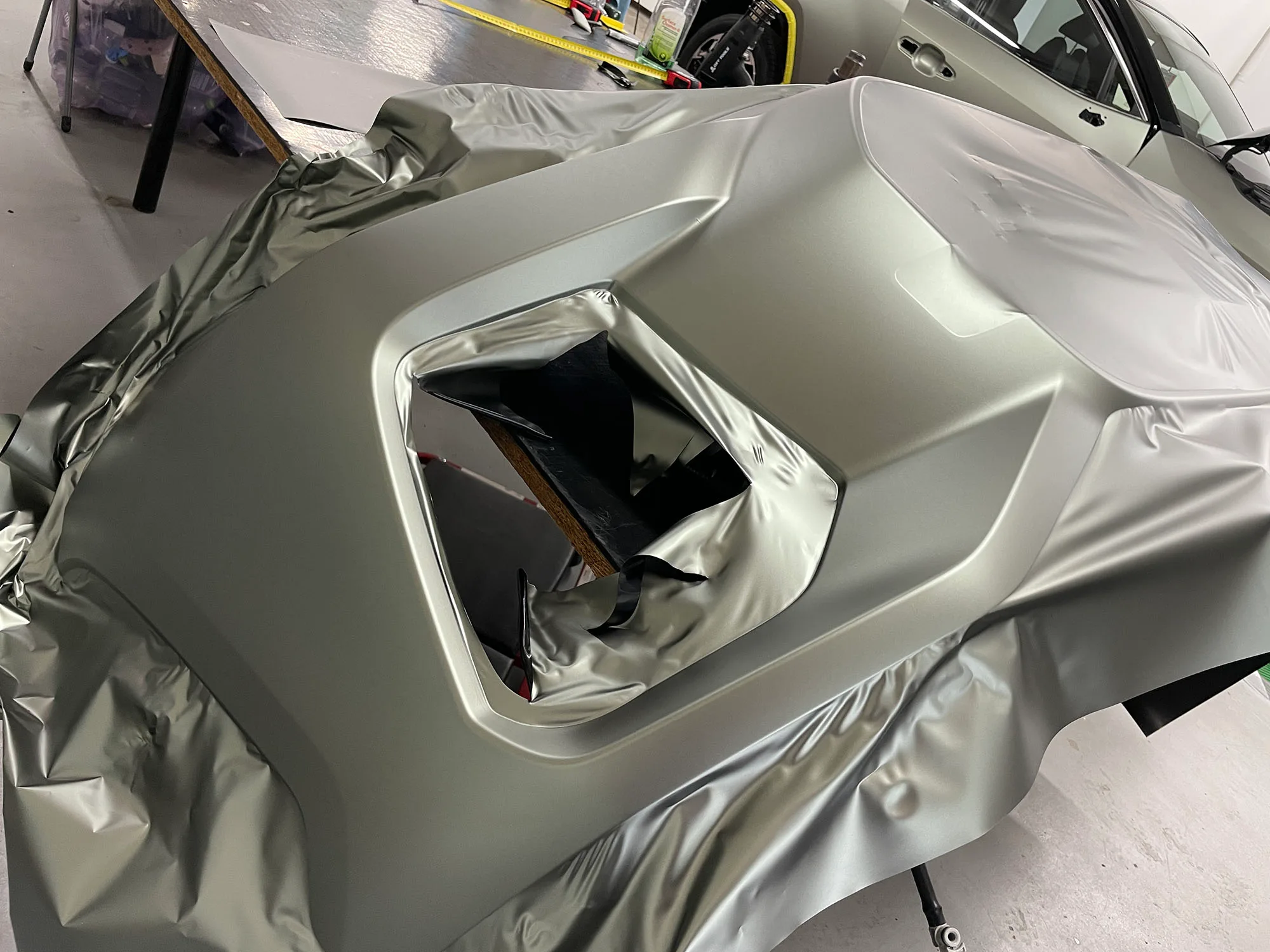 Suzuki Across | Wrapping Ghost Khaki