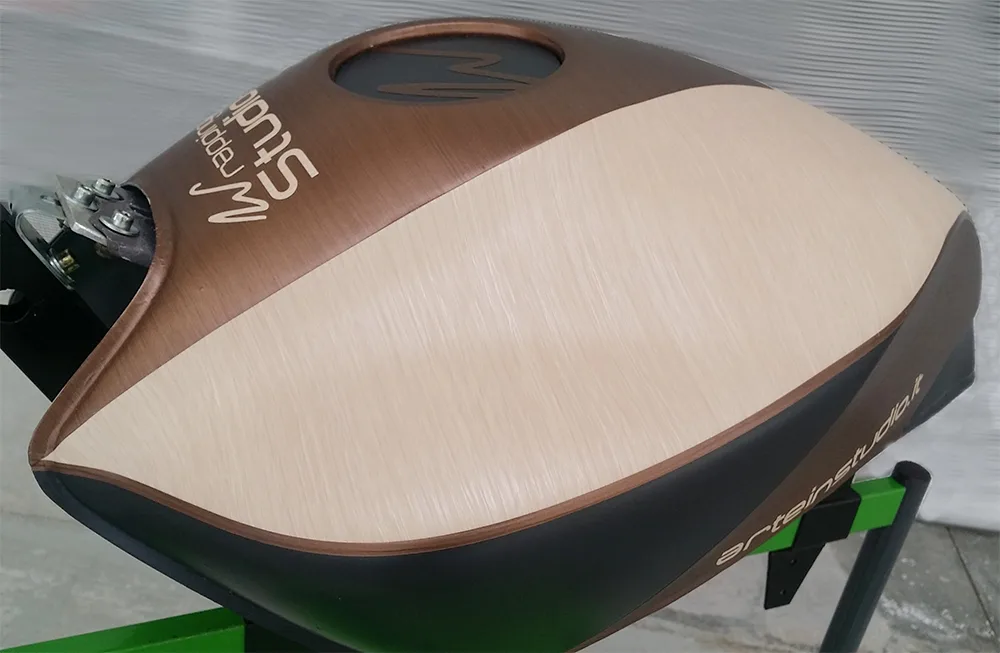 Suzuki - Wrapping 3M DI-NOC Fine Wood & Metallic Hairline