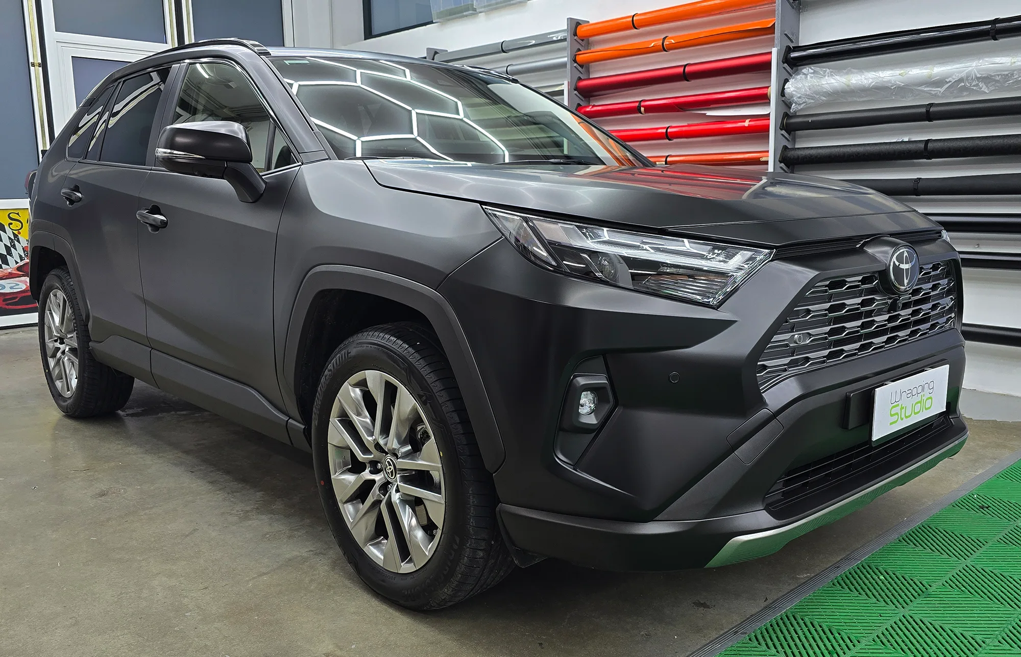 Toyota Rav 4 | Car Wrapping Satin Black